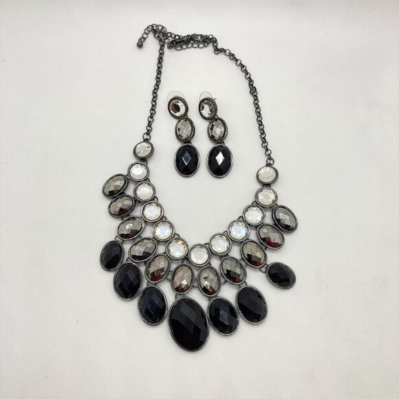 Vintage Charming Charlie Set Bib Necklace Black Clear Gun Metal Pierced Earrings - Picture 12 of 12
